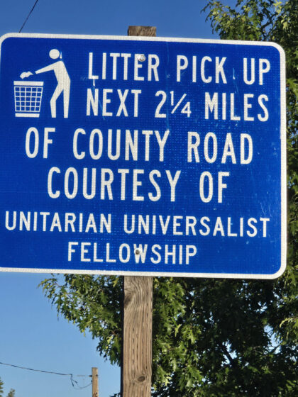 Sign showing that RVUUF picks up litter on this stretch of road